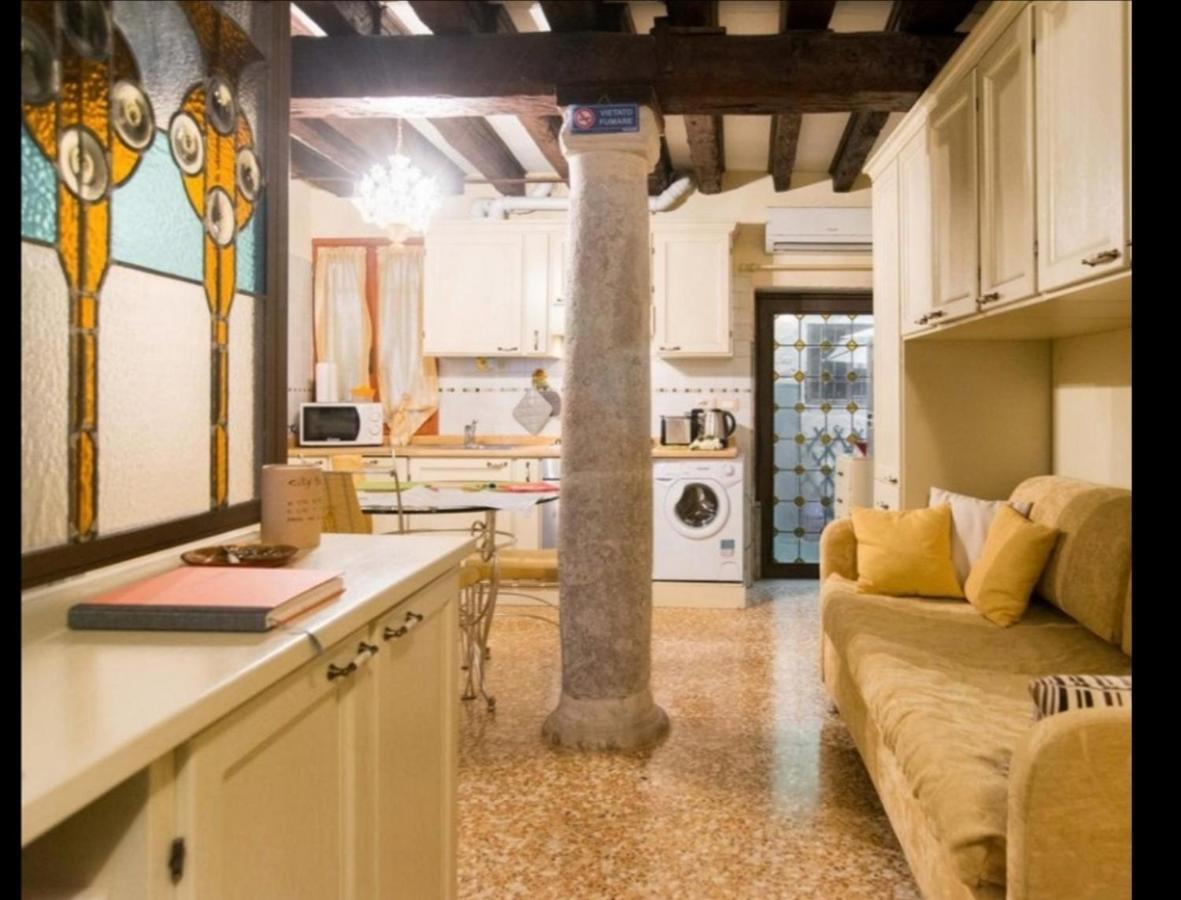 Historical Flat In Cannaregio, Venezia Esterno foto
